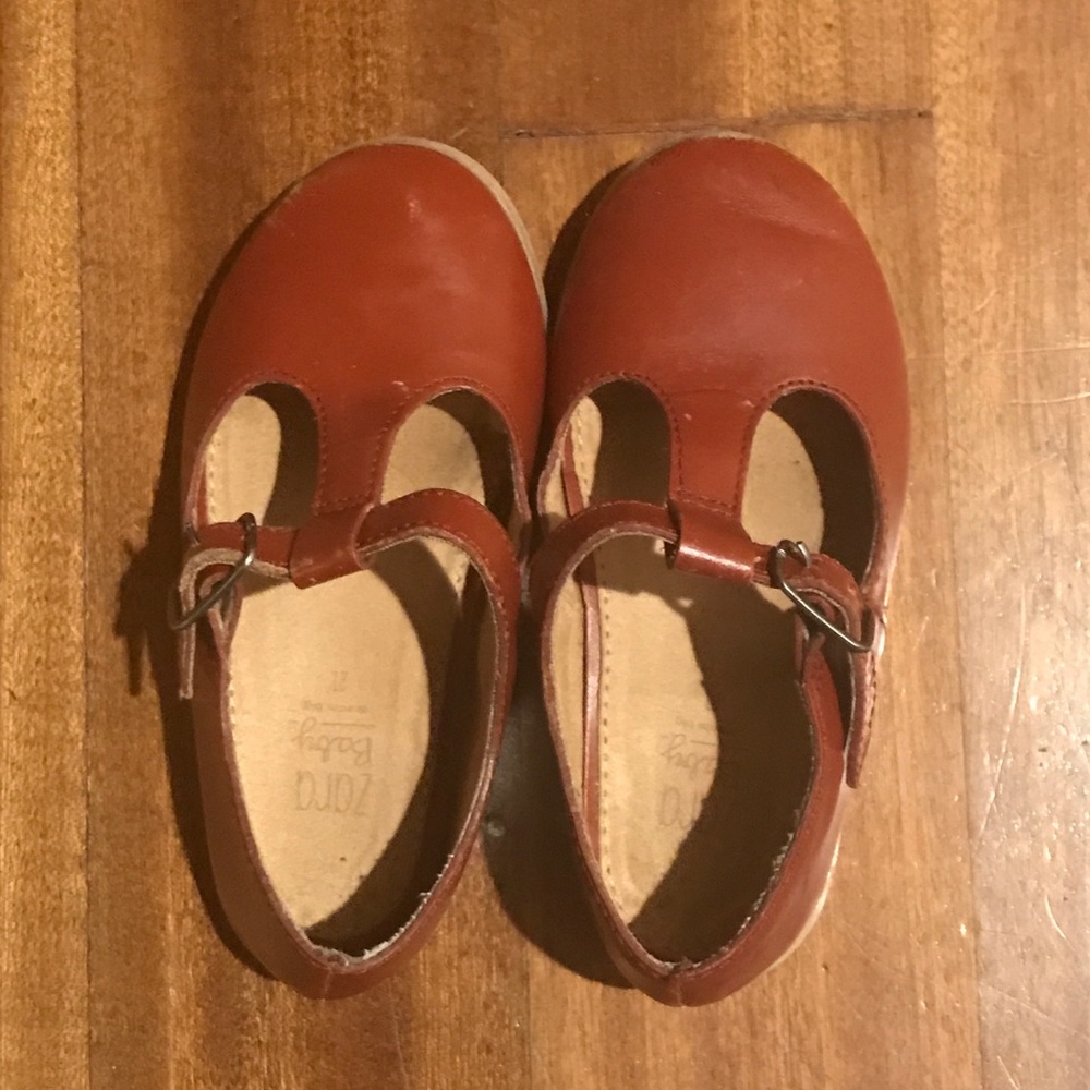 Baby Girl Zara Leather Dress Shoes (size 21)